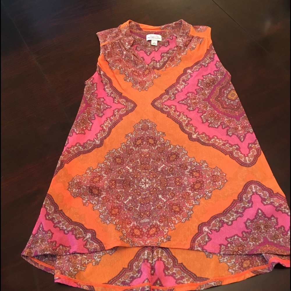 Sweet Pea Colorful Mesh Top Size Small